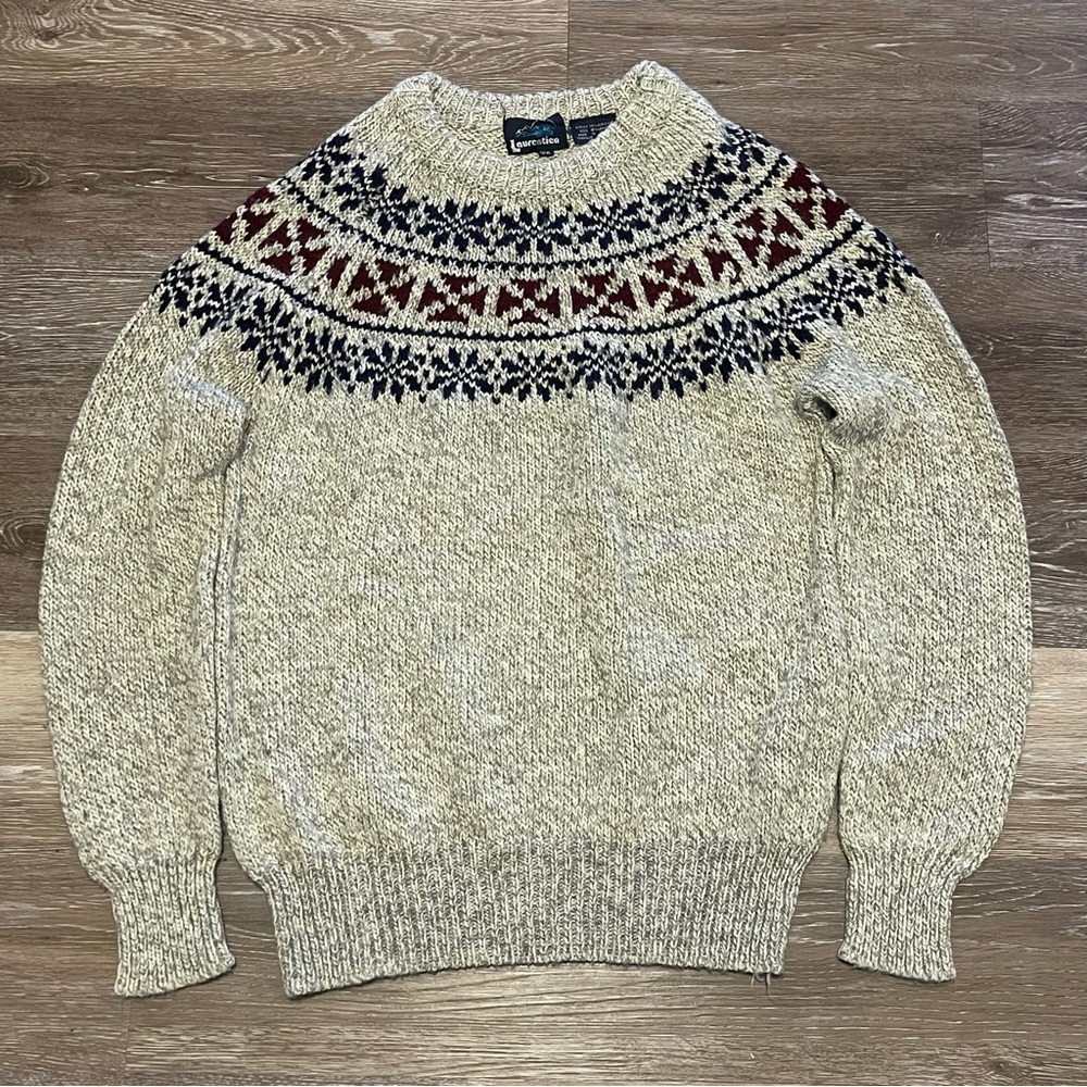 Vintage Nordic Style Knit Wool Blend Snowflake Sweater Tagged XL Fits Medium